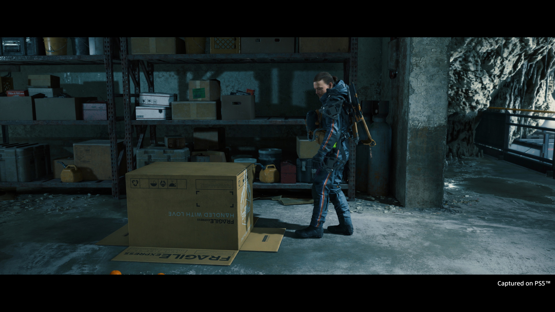 Скриншот: DEATH STRANDING DIRECTOR'S CUT