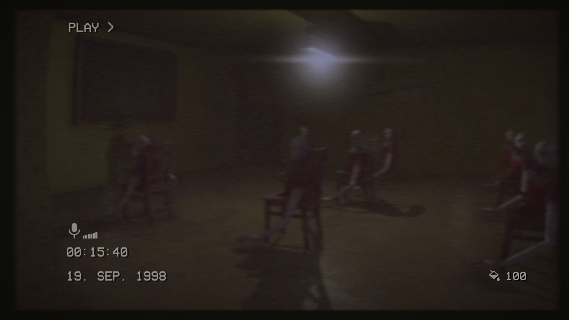 Скриншот: The Backrooms 1998 - Found Footage Survival Horror Game