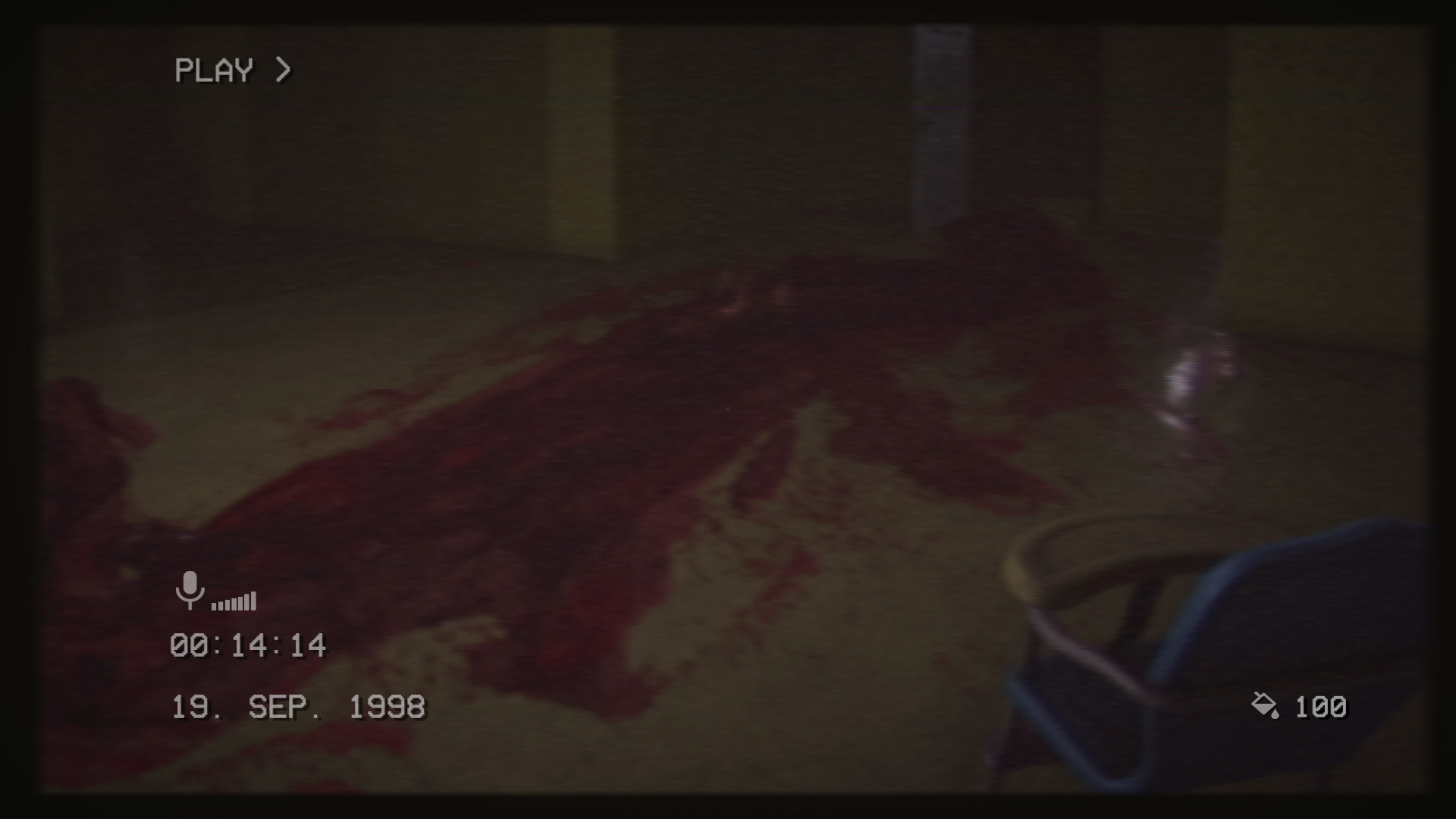 Скриншот: The Backrooms 1998 - Found Footage Survival Horror Game