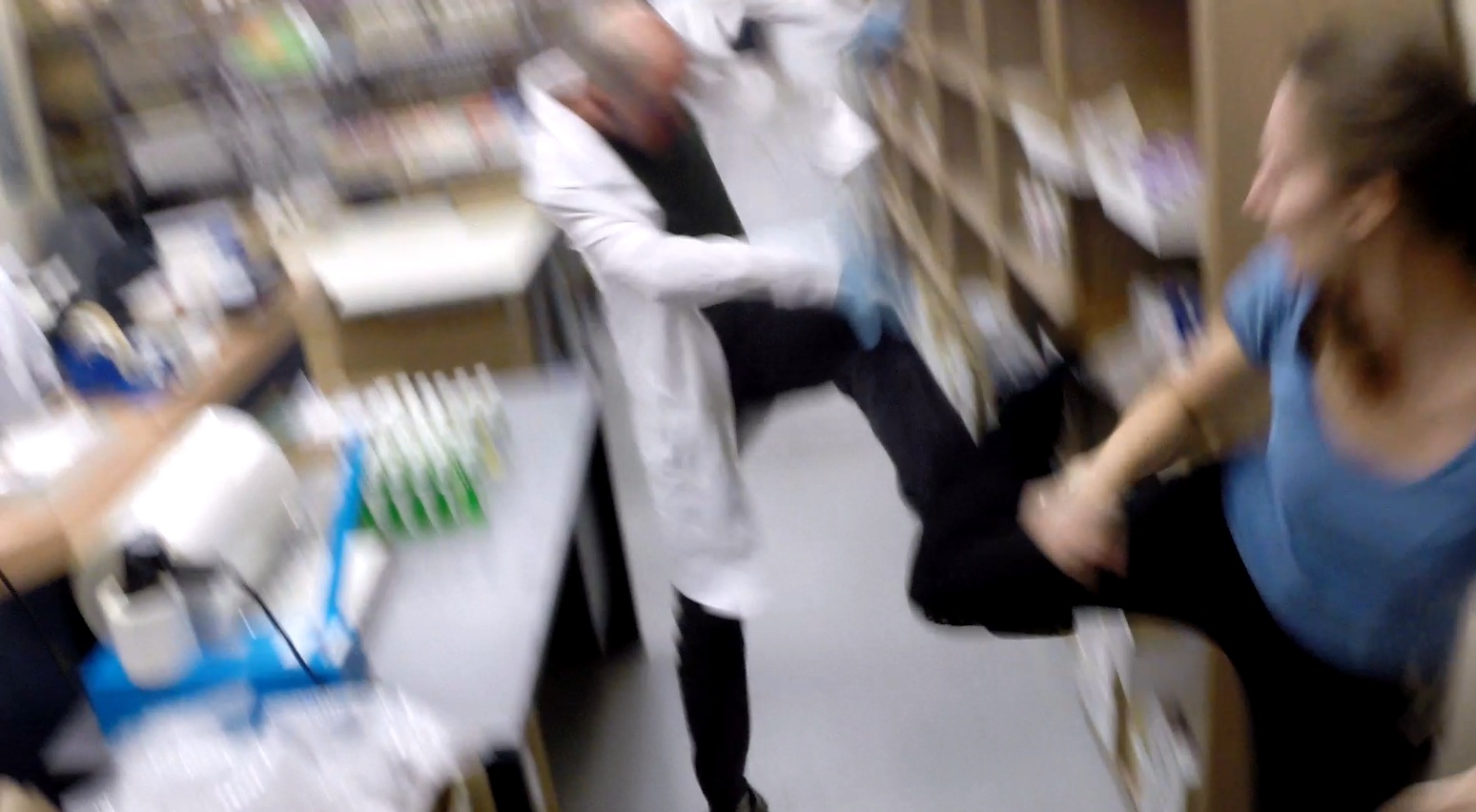 Скриншот: Press X to Not Die